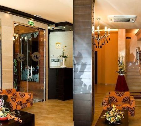 Hotel Tio Manolo De נויה מראה חיצוני תמונה