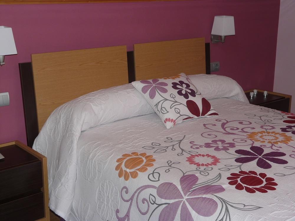 Hotel Tio Manolo De נויה מראה חיצוני תמונה